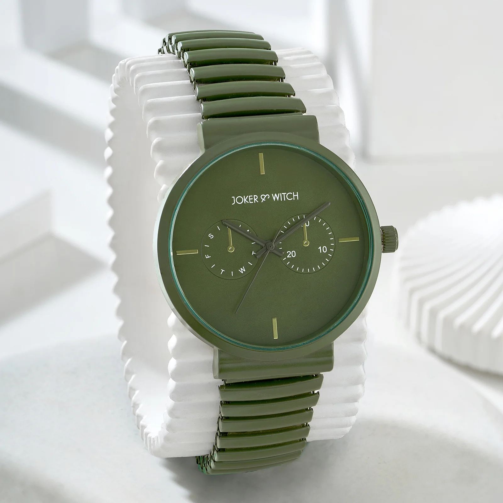 Airo Olive Large Dial Linked Chain Strap Unisex Watch