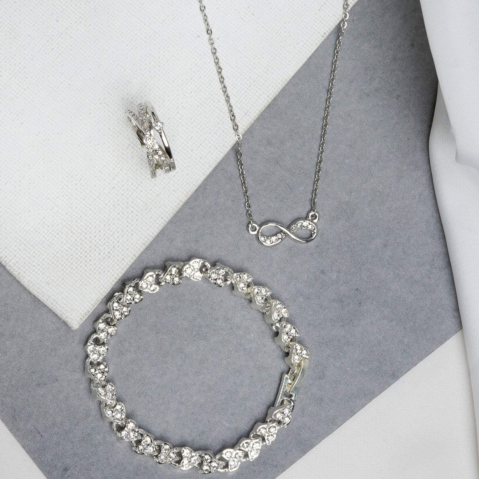 Amara Jewelry Set