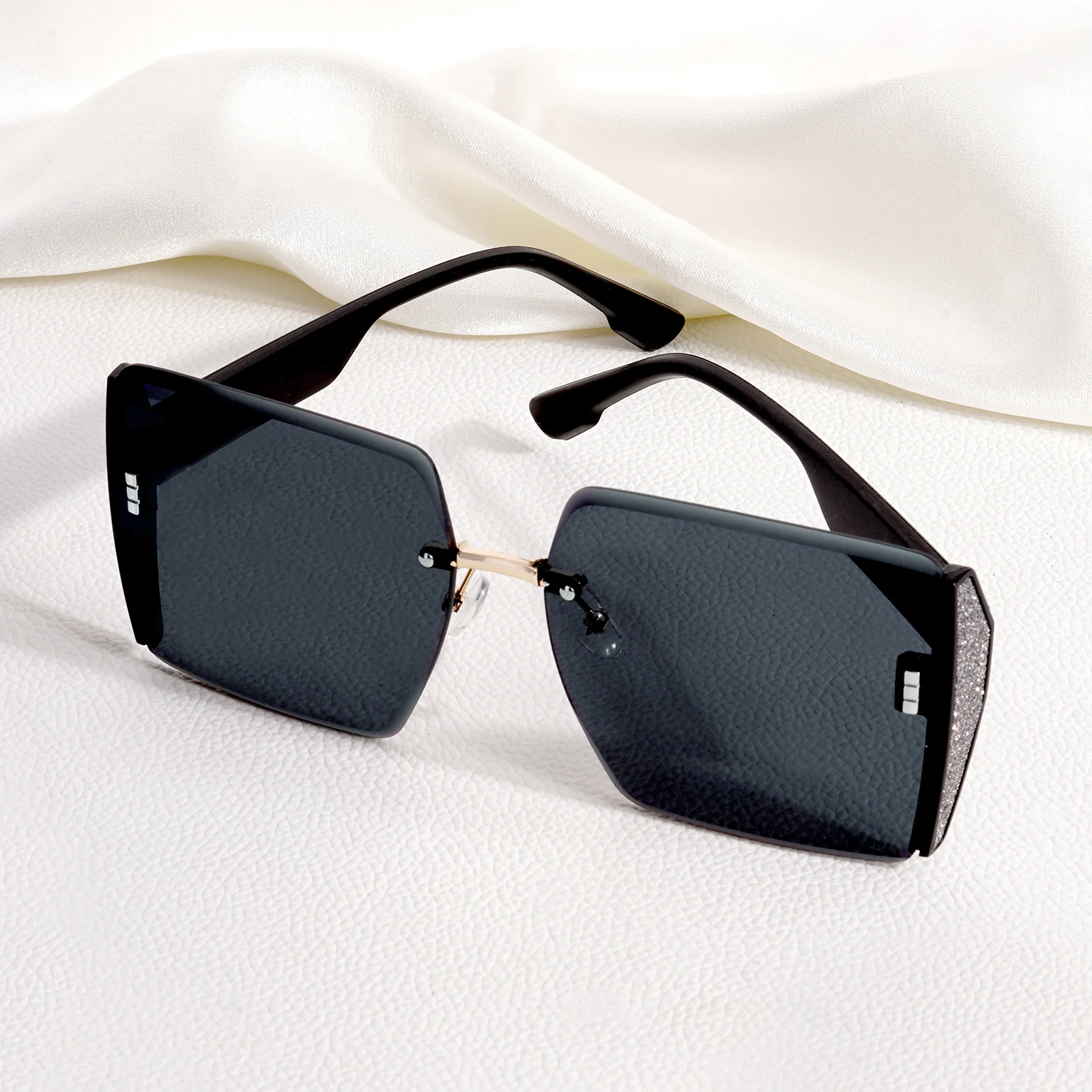 Casina Black Rimless Sunglasses