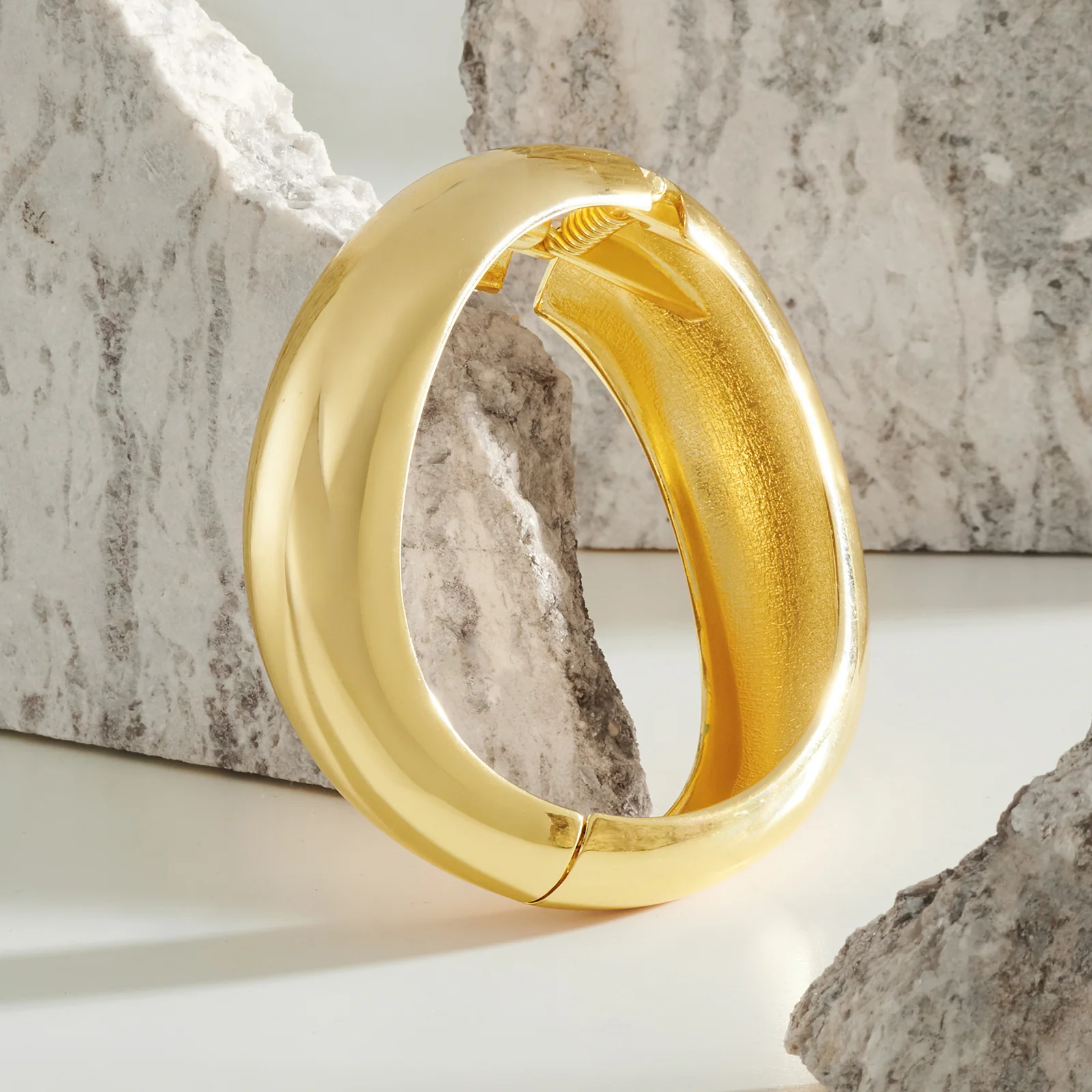 Céleste Gold Chunky Bracelet - Image 2