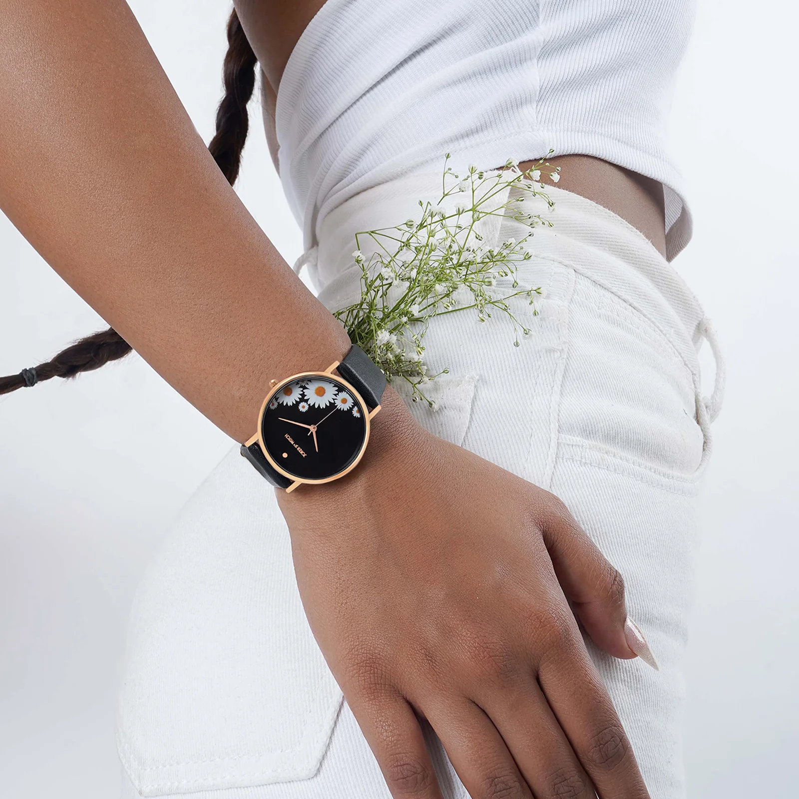 Printed Chamomile Black Medium Dial PU Strap Women's Watch - Image 2