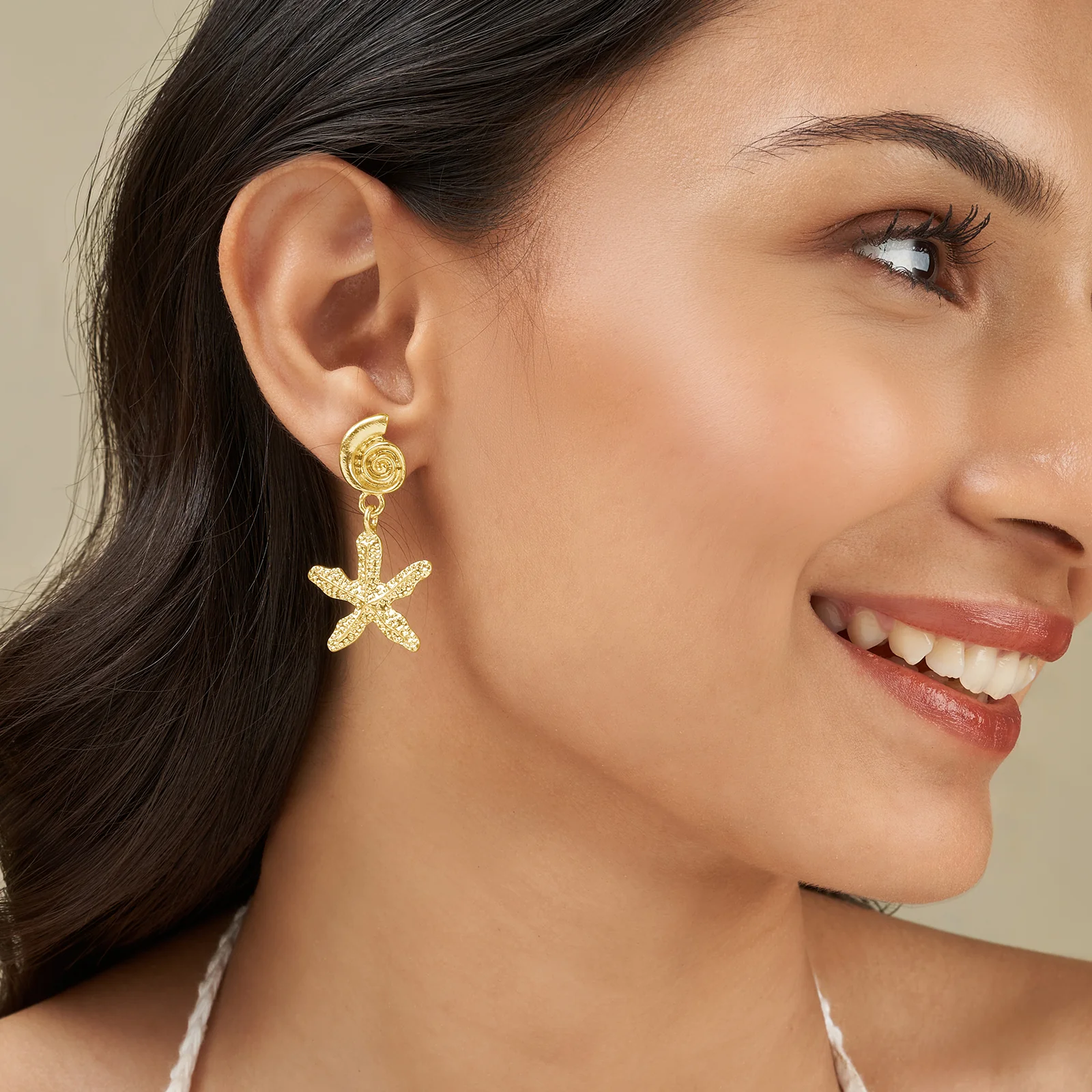 Coasta Gold Seashells Earrings - Image 3