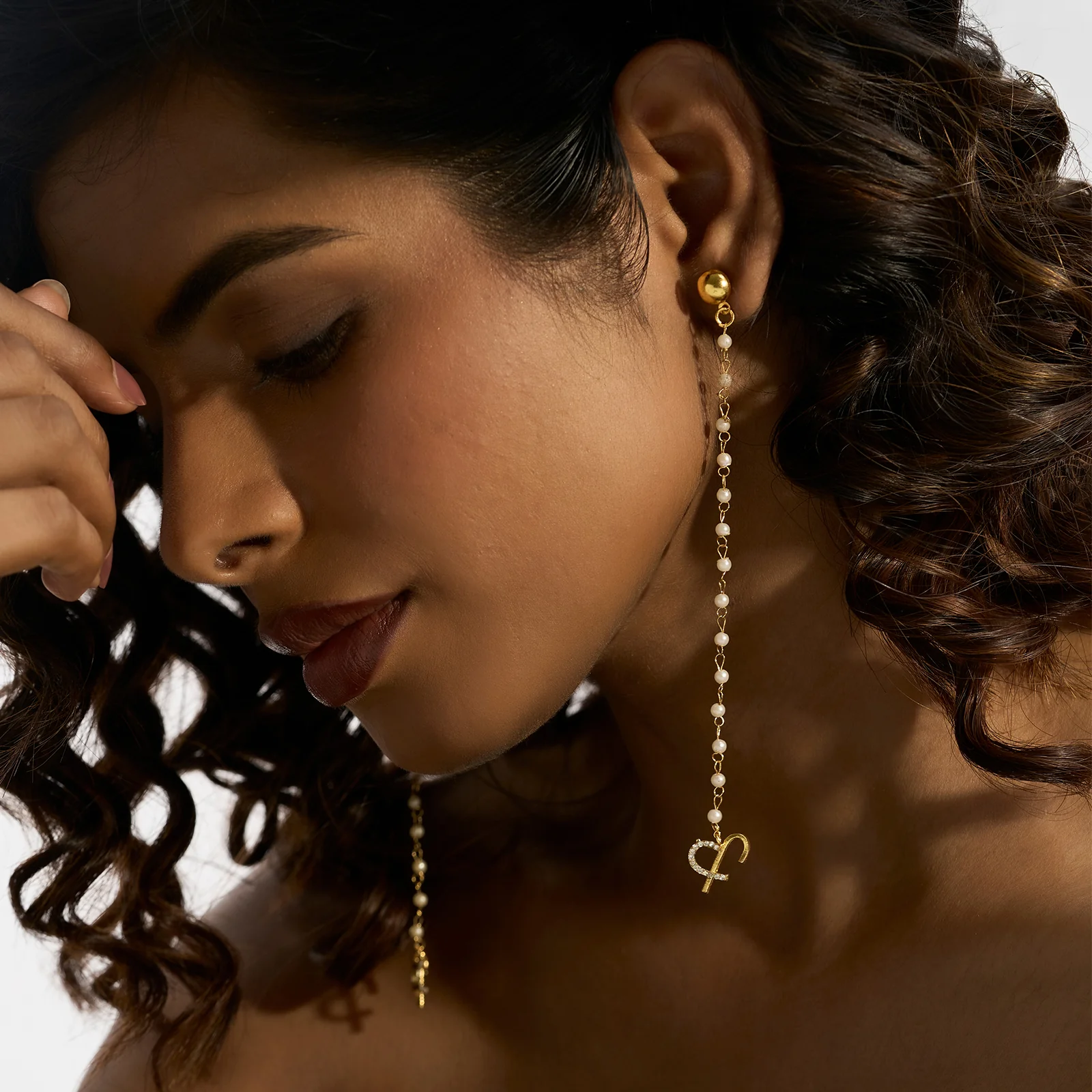 Evania Monogram Gold Earring