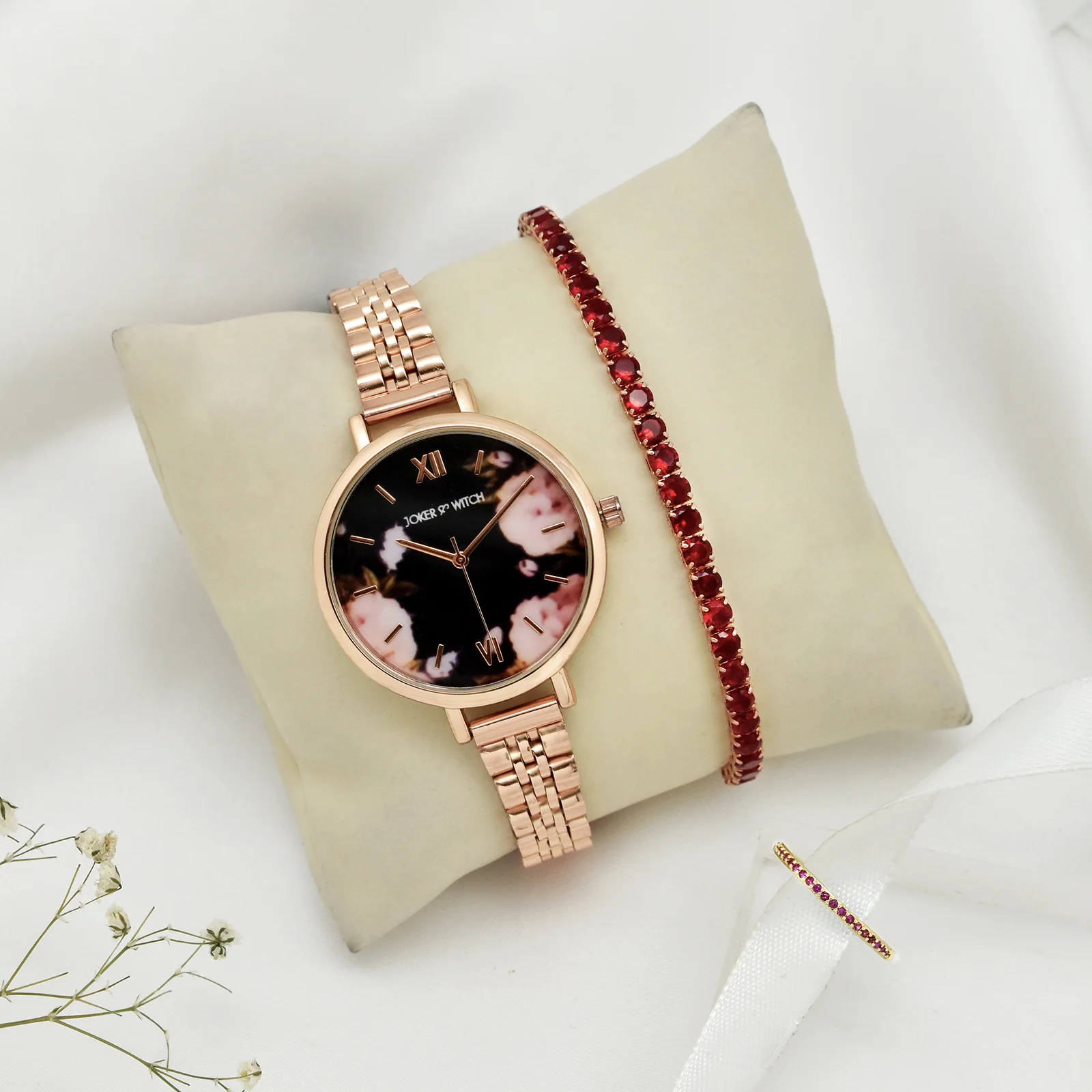Flora Ruby Love Triangle