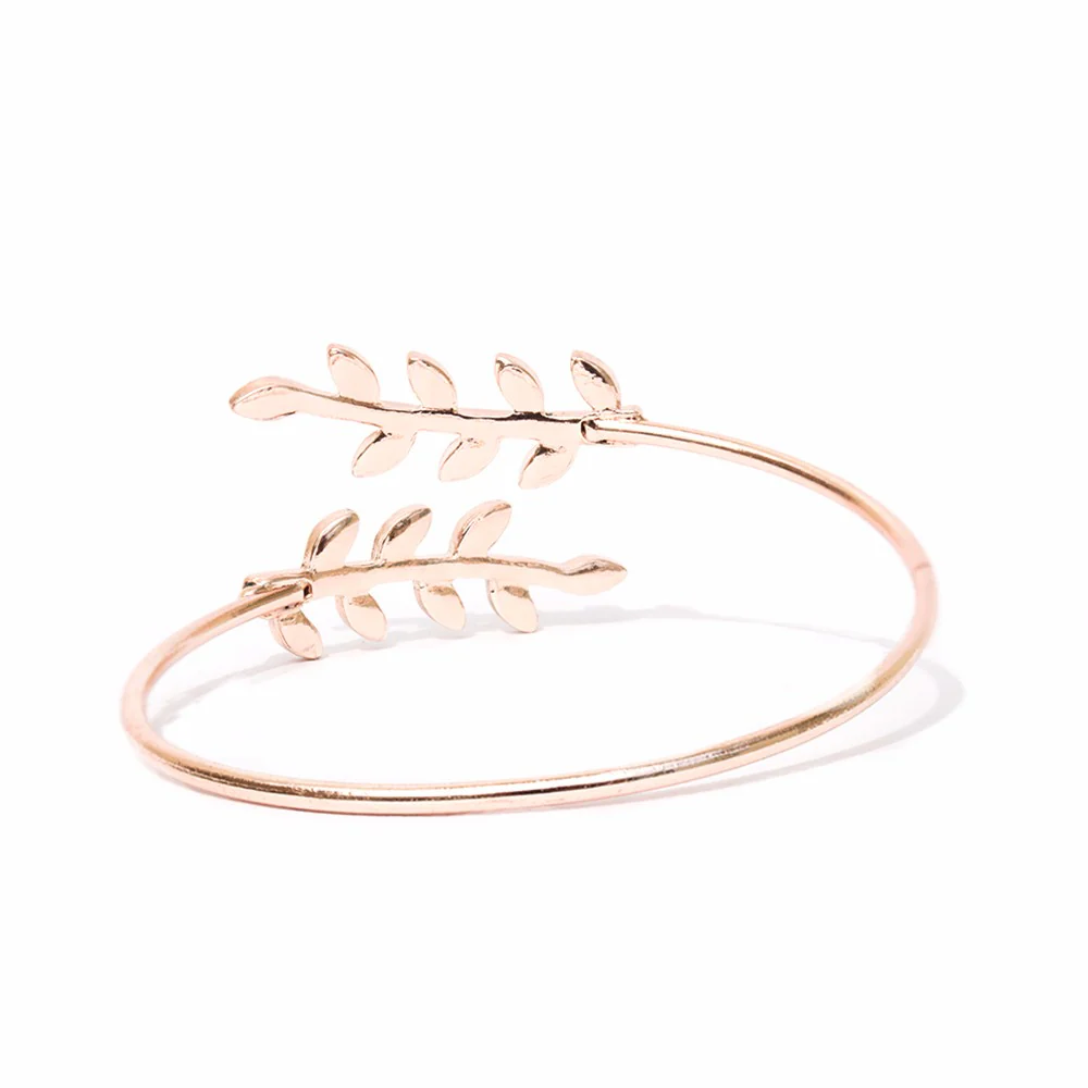 Grecian Goddess Love Triangle - Image 7