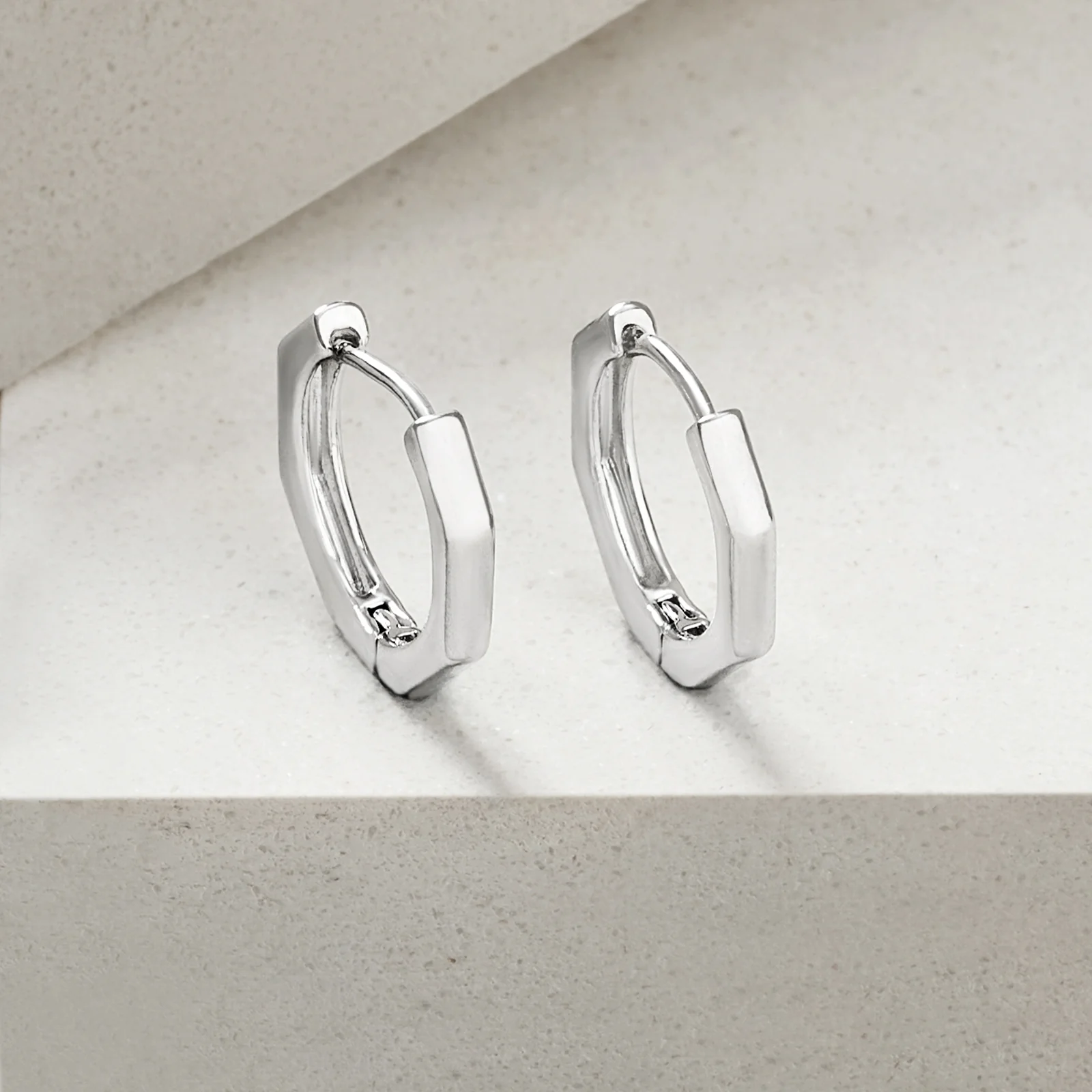Lorcan Silver Men's Earrings - Image 2