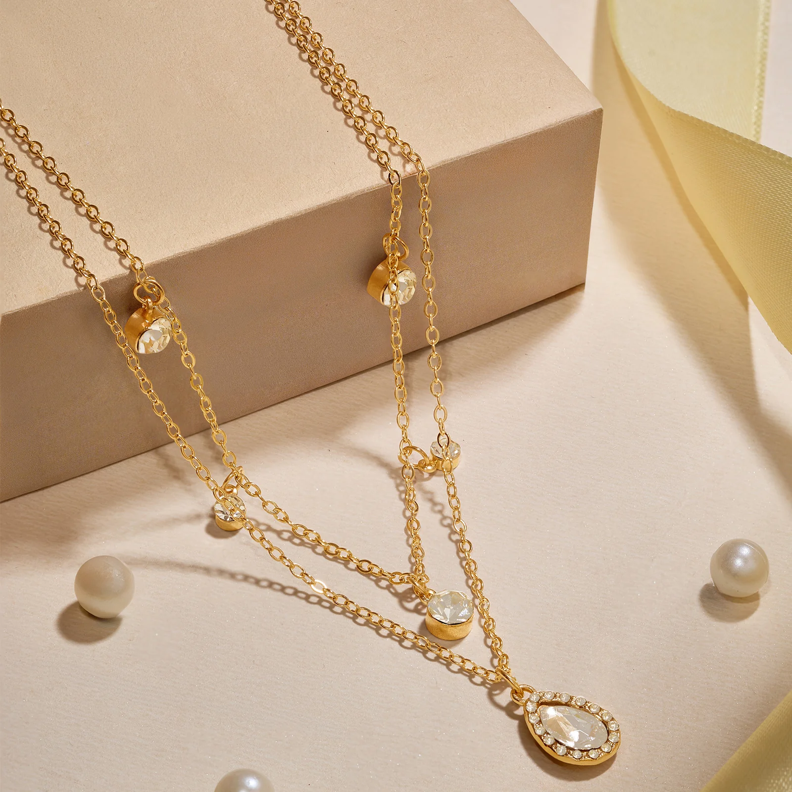 Nova Dot Gold Bling Necklace