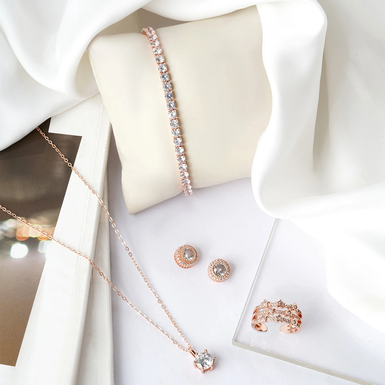 Pink Crepe Jewelry Set