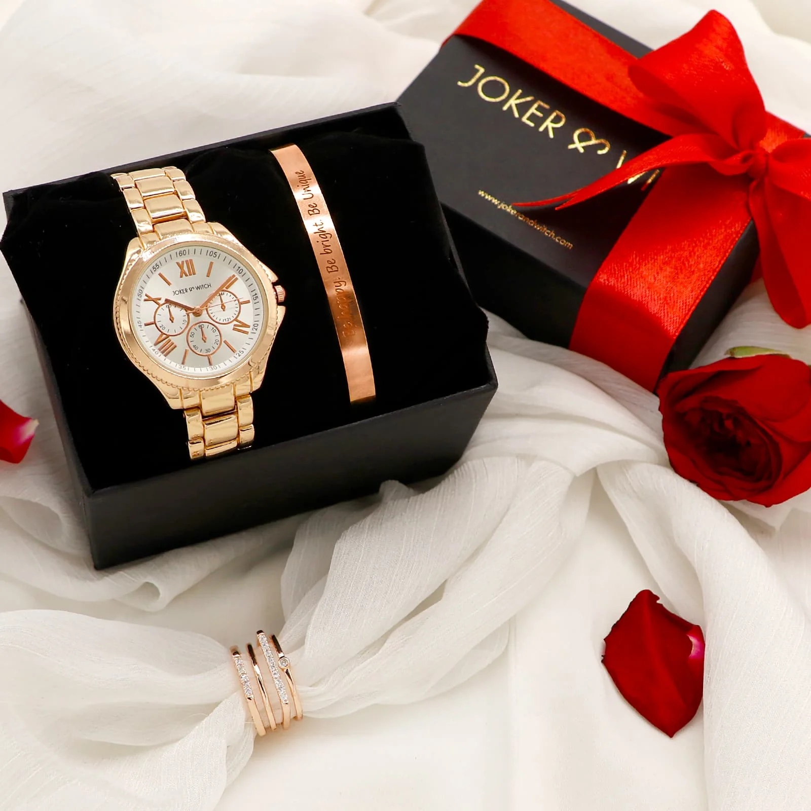 Queen Rosegold Love Triangle