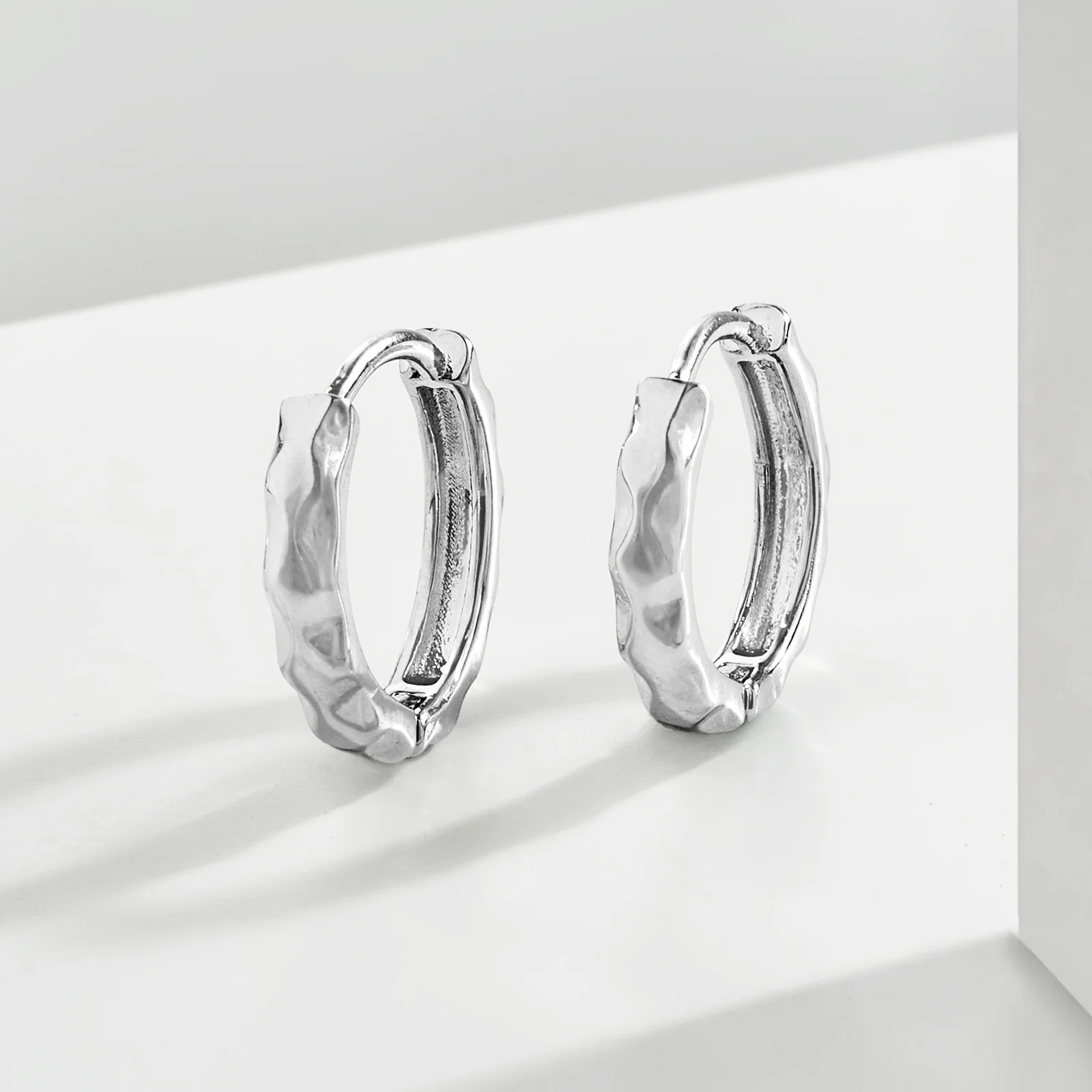 Rifto Silver Men's Earrings