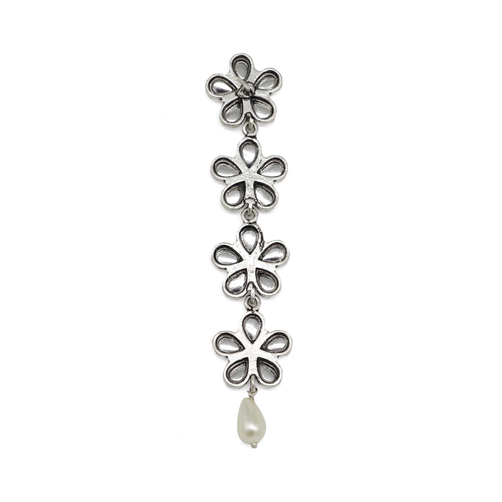 Saadhvi Silver Oxidised polki Necklace Set - Image 10