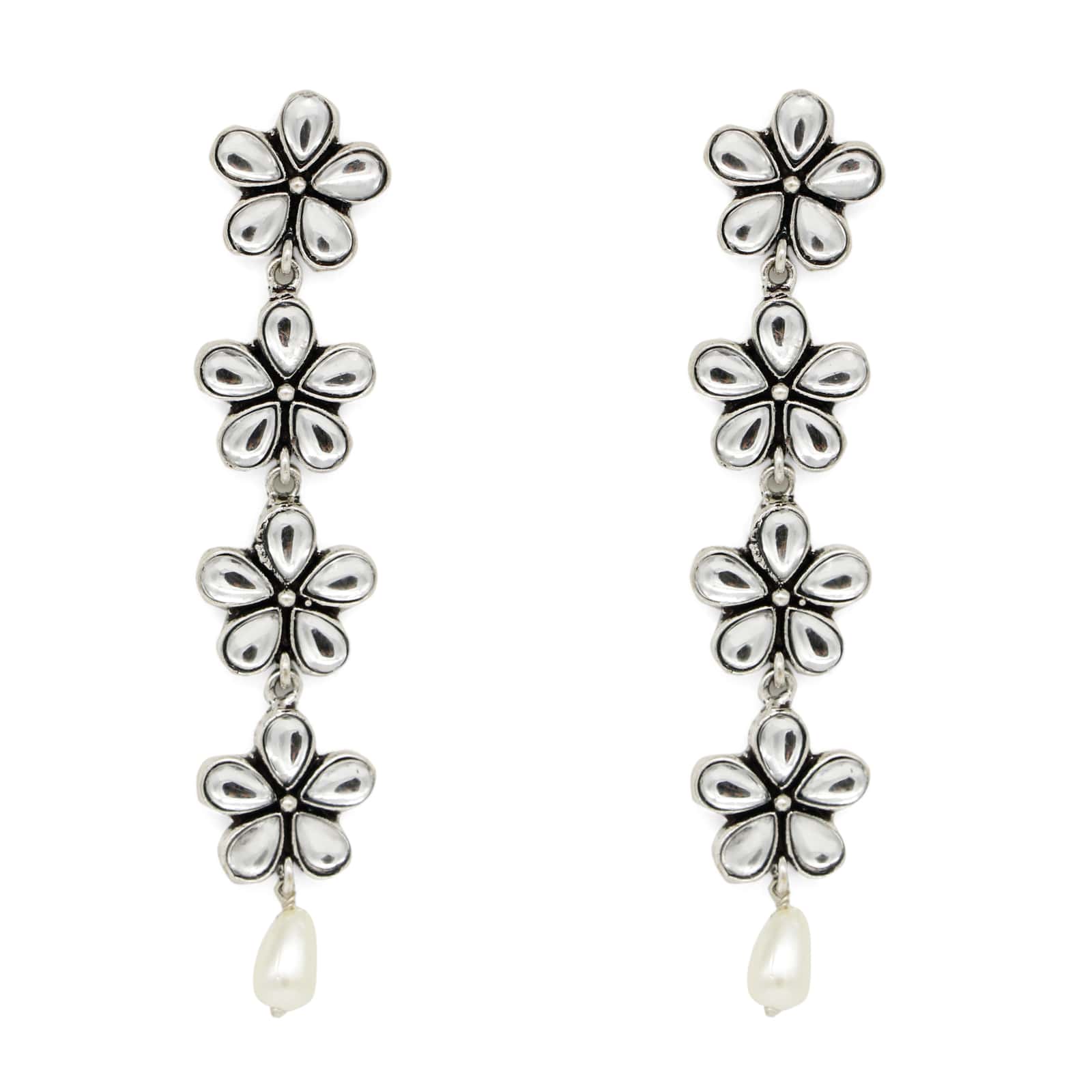 Saadhvi Silver Oxidised polki Necklace Set - Image 8
