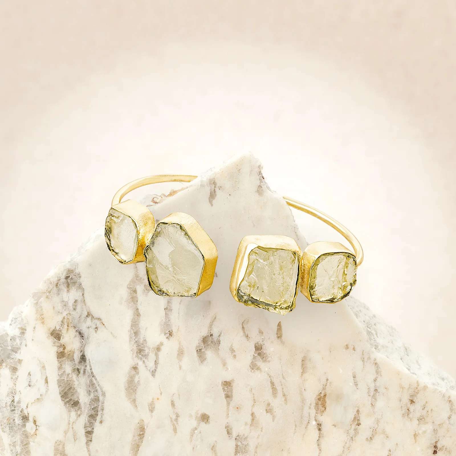 Soléa Yellow Natural Stone Cuff Bracelet - Image 2