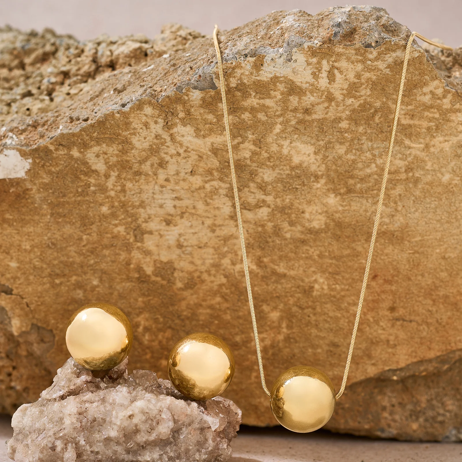 Soléne Gold Sphere Set - Image 2