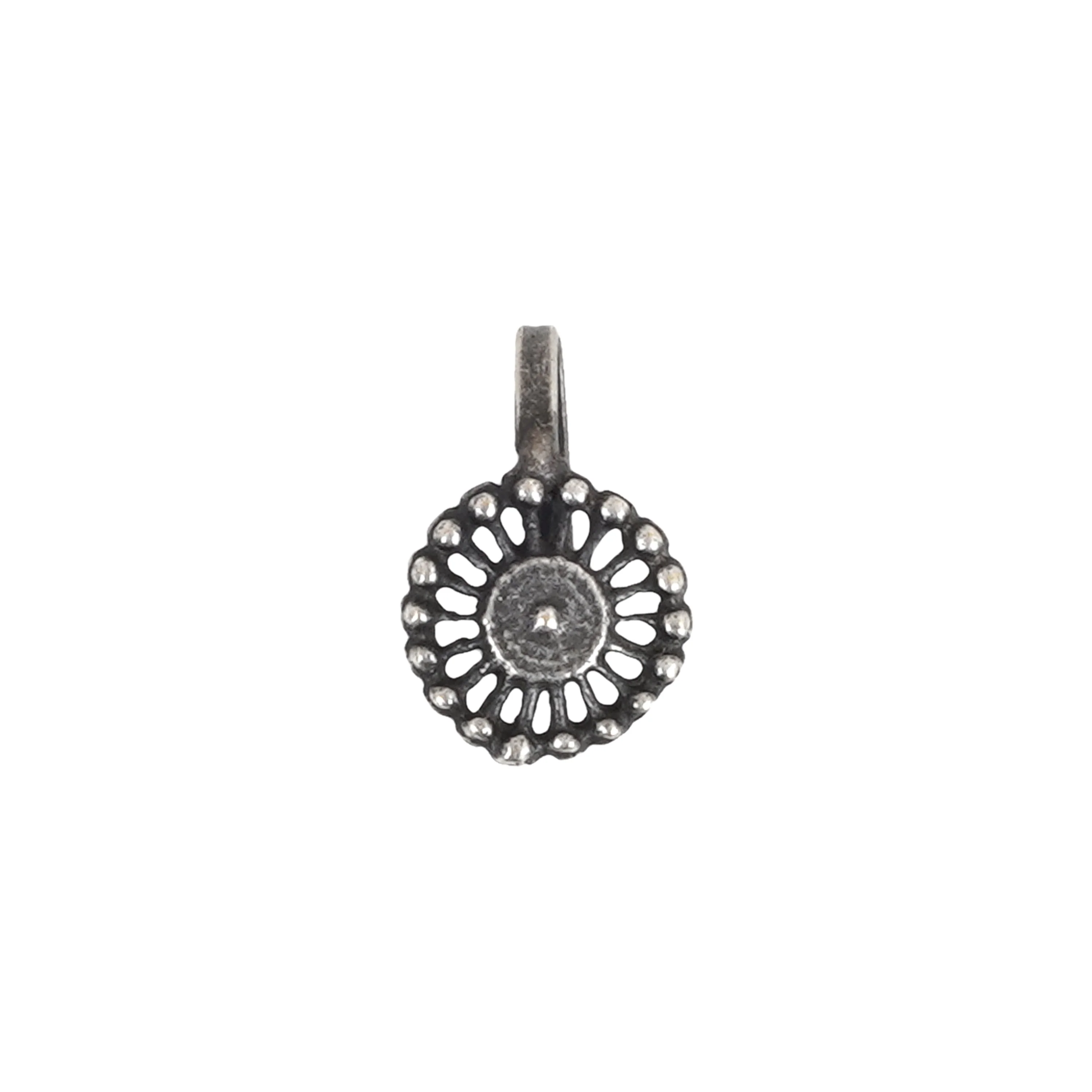 Teejh Aryana Silver Oxidised Nosepin - Image 3