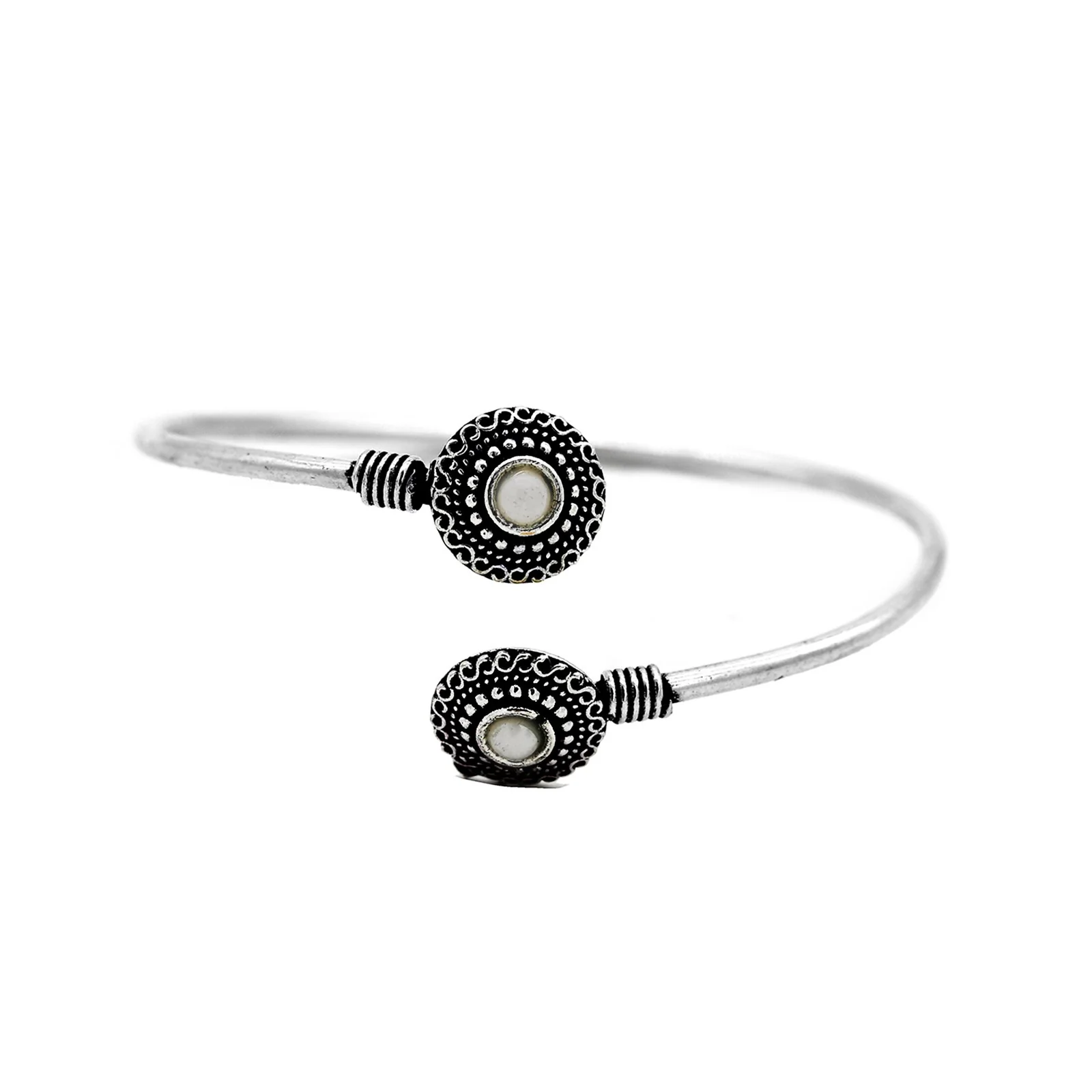 Teejh Kanishka White Silver Oxidized Jewelry Gift Set - Image 6