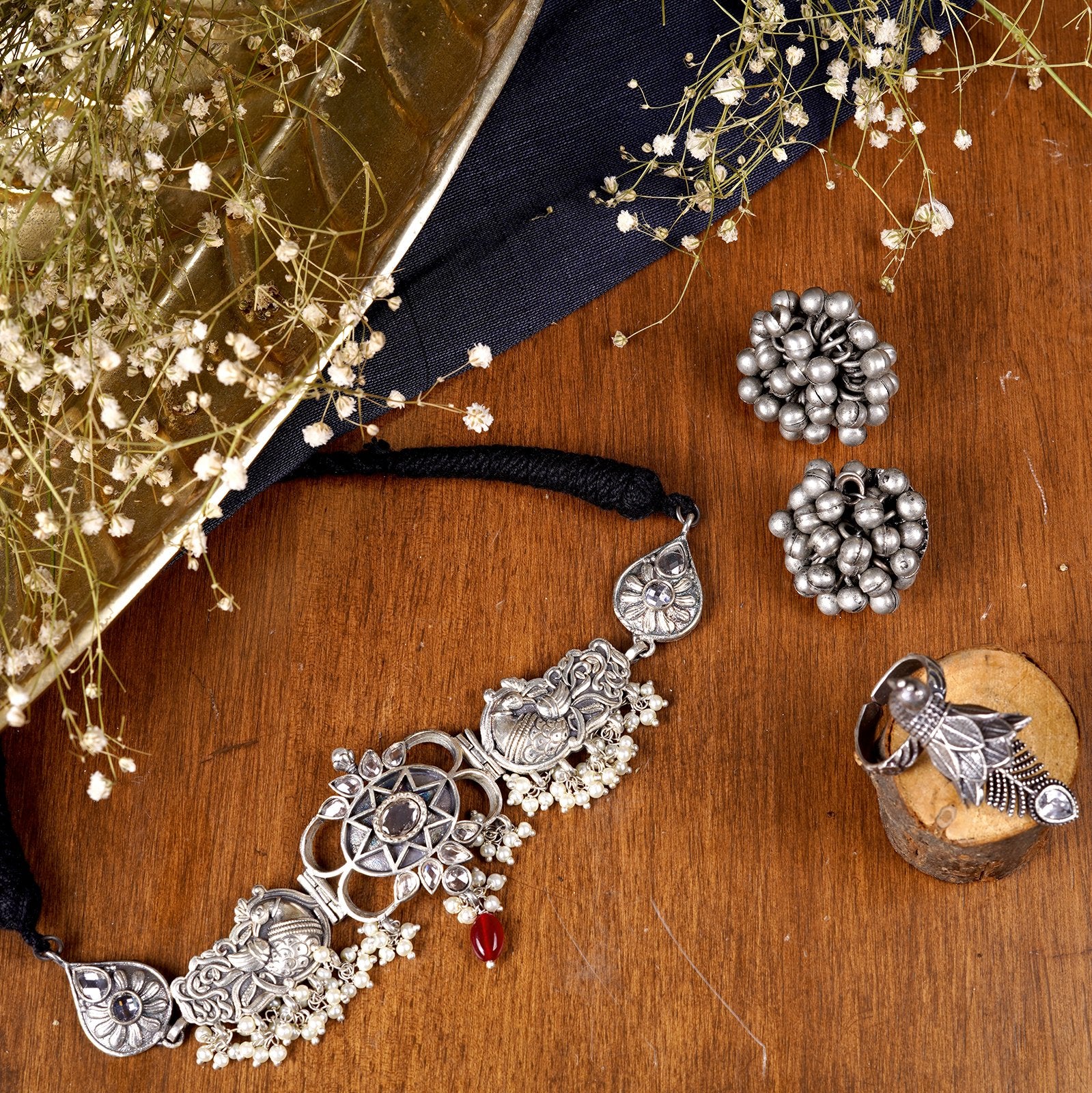 Teejh Krisha Metallic Silver Oxidized Jewelry Gift Set - Image 2