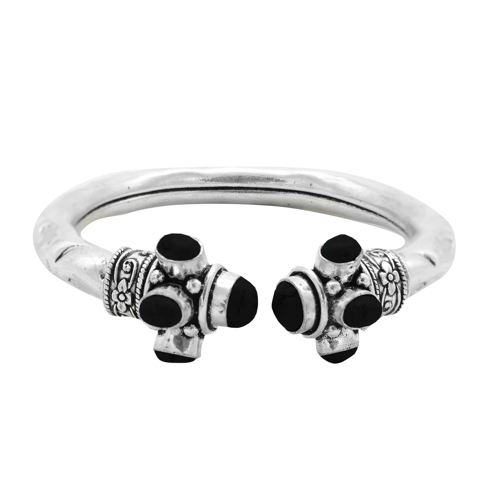 Leela Black Metallic Silver Oxidized Gift Set - Image 3