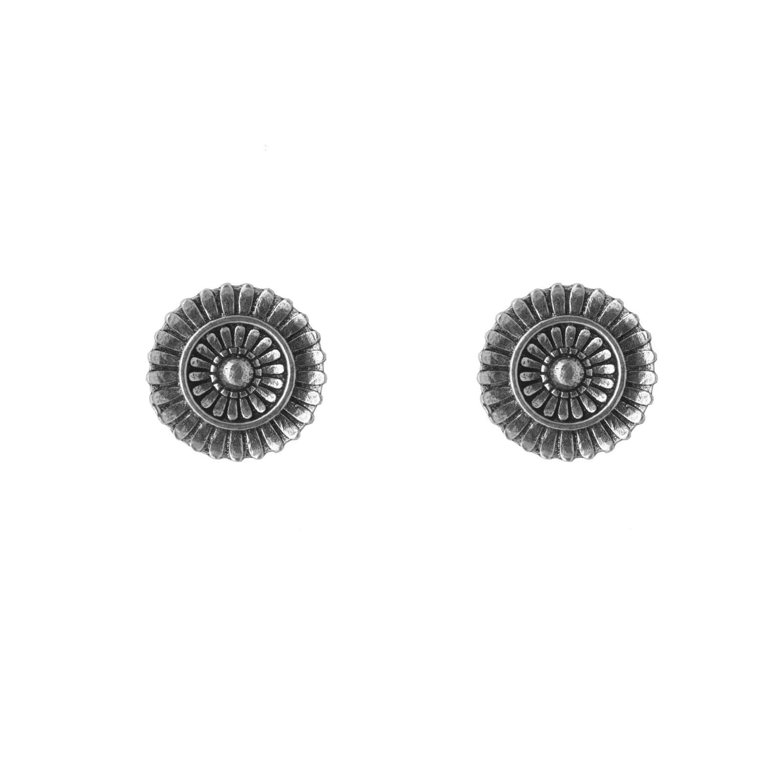 Mishi Metallic Silver Oxidized Jewelry Gift Set - Image 3
