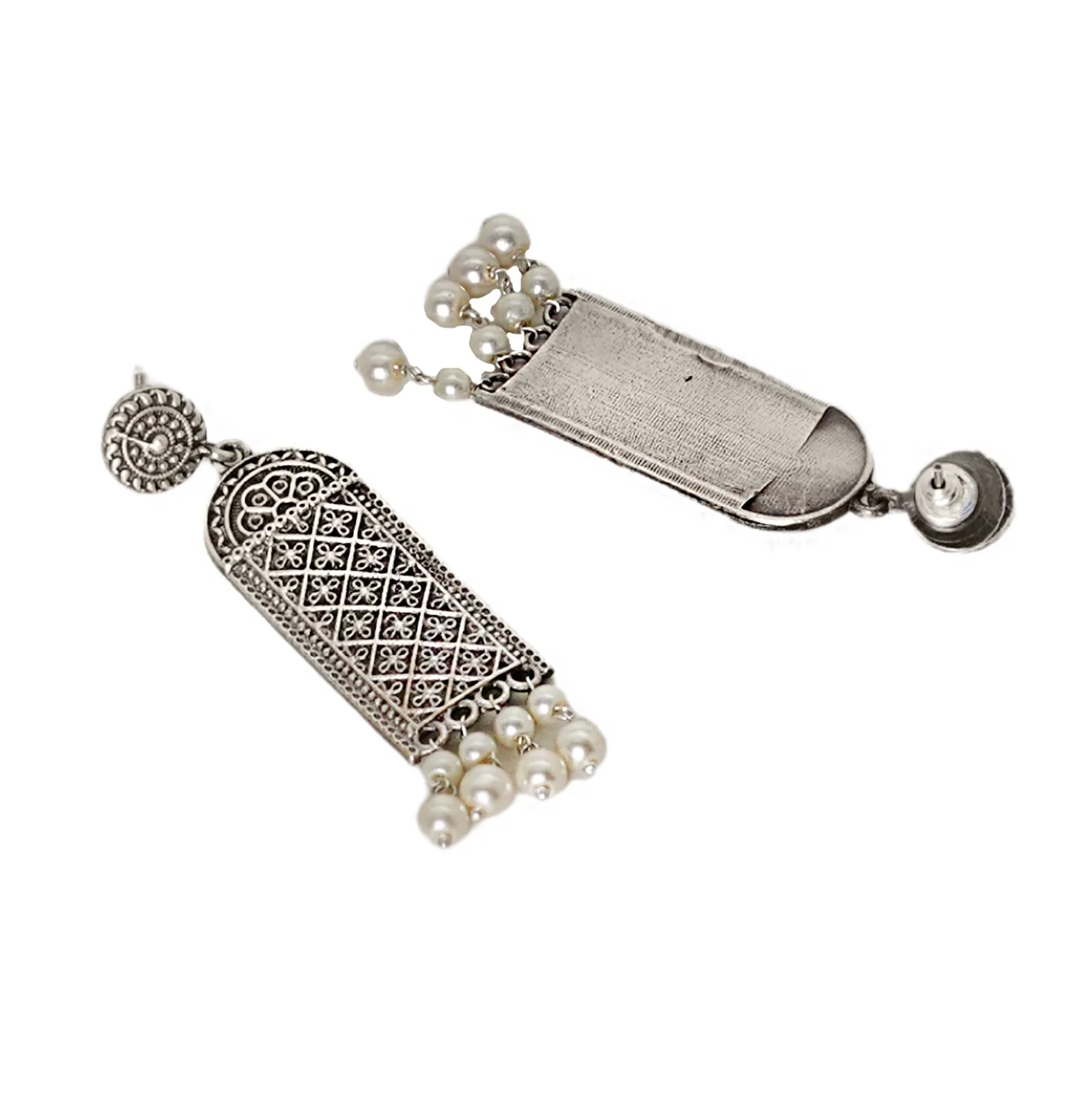 Teejh Oeshi Silver Oxidised Earrings - Image 5