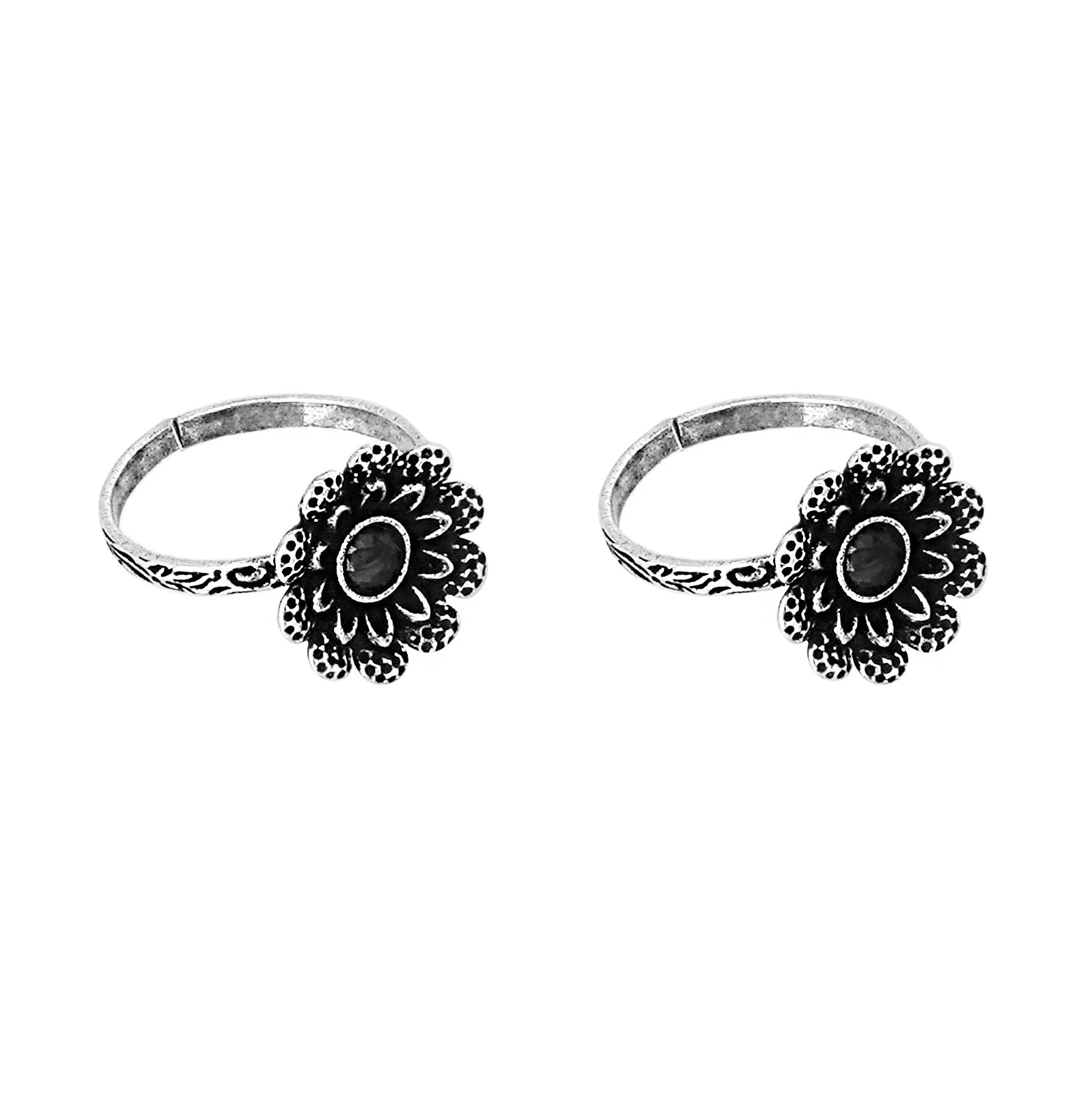 Teejh Tishya Black Stone Silver Oxidised Toe Rings - Image 5