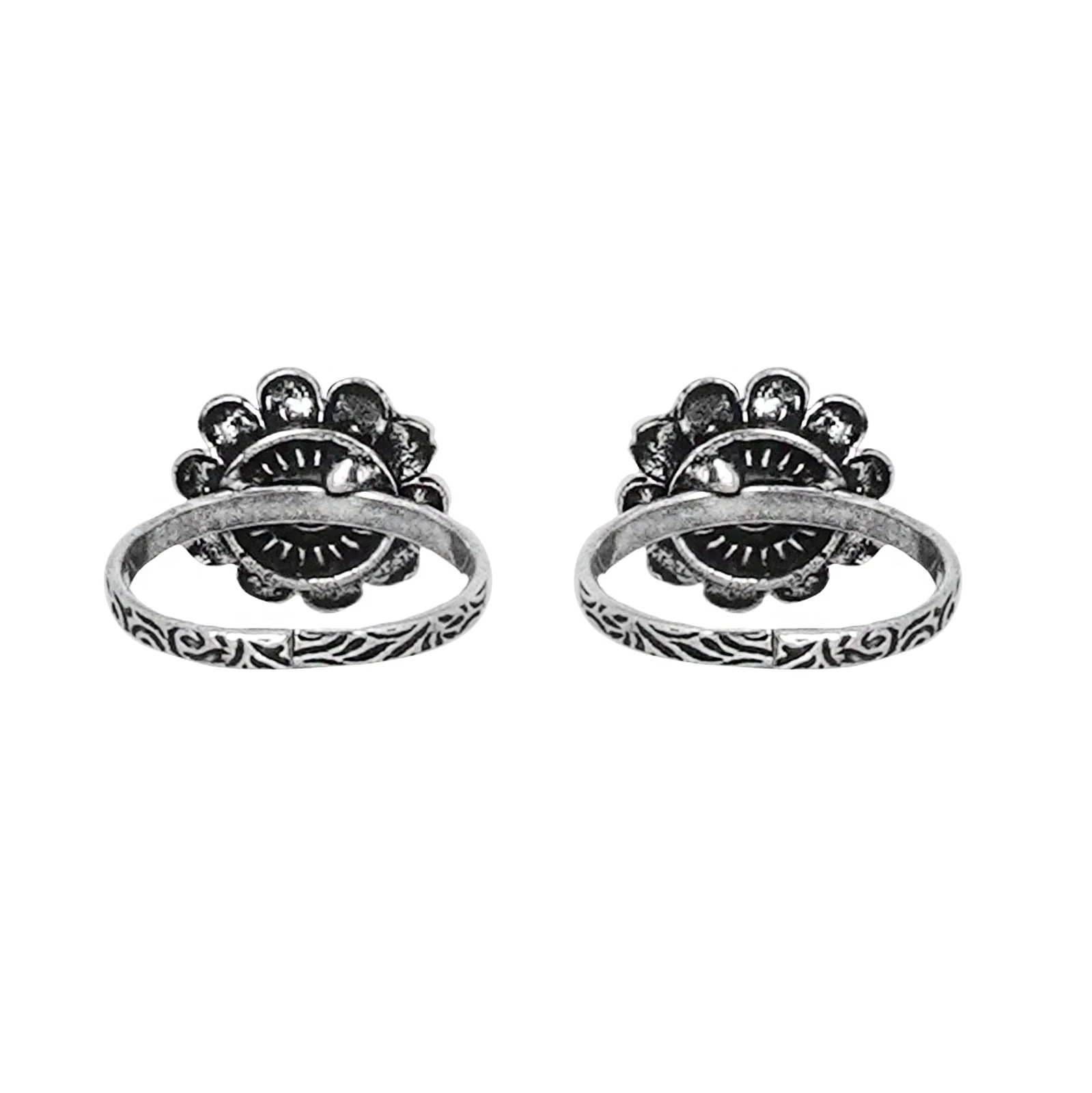 Teejh Tishya Dark Blue Stone Silver Oxidised Toe Rings - Image 6
