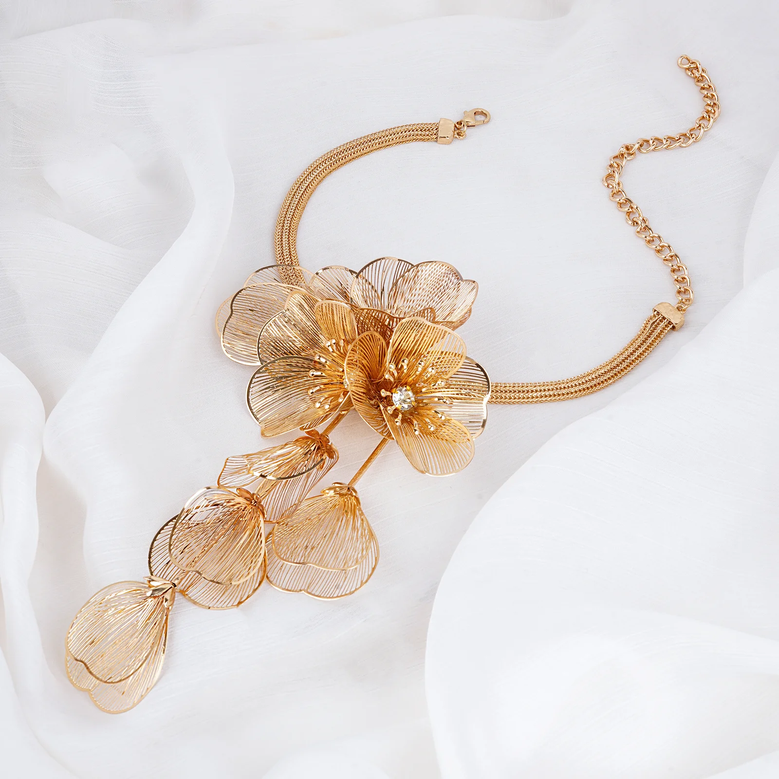 Tuliana Gold Necklace - Image 2
