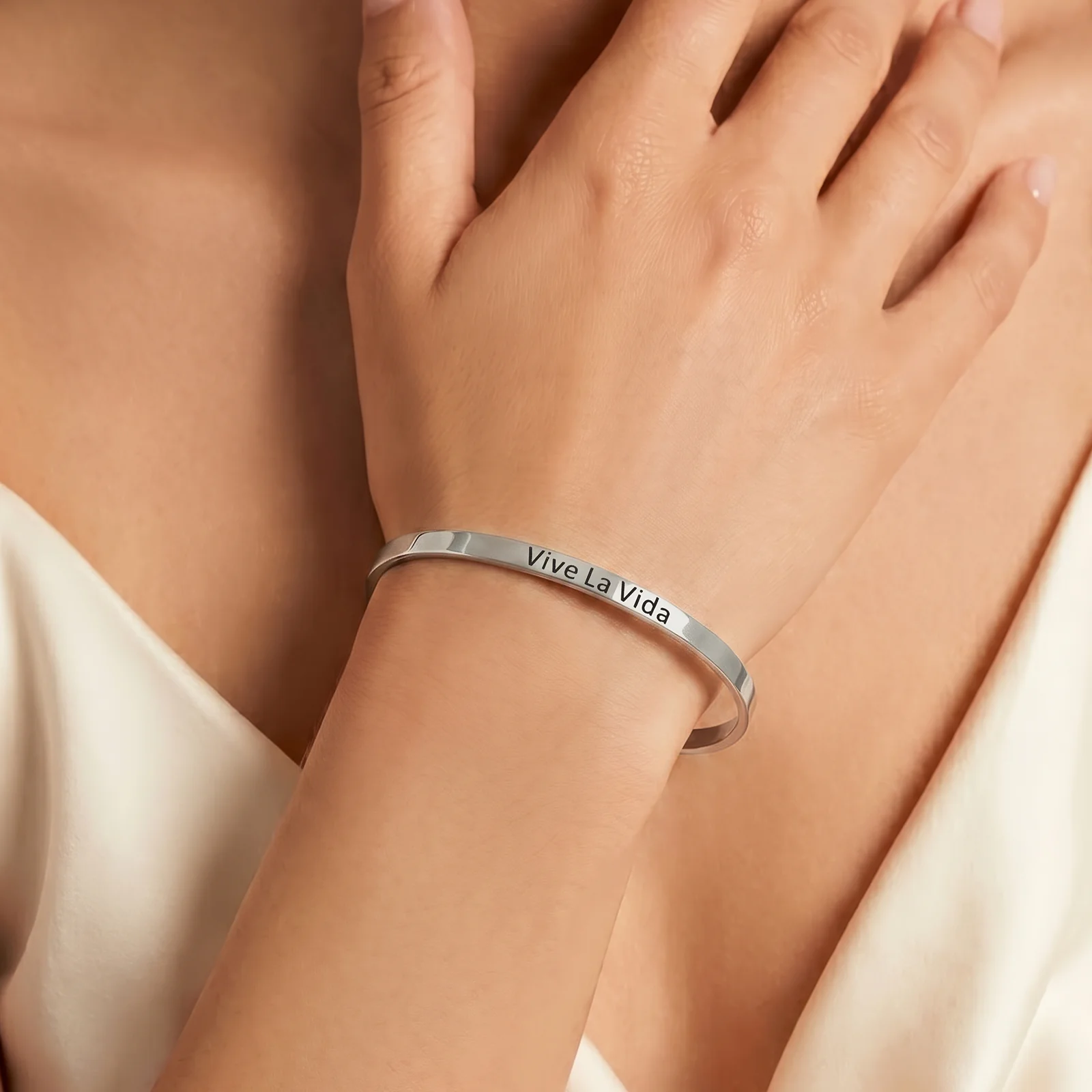 Vive La Vida Silver Mantra Band - Image 2